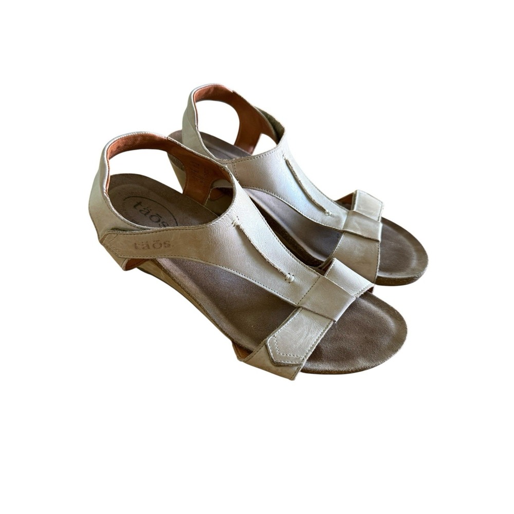 Taos Sheila Leather Wedge Sandals Beige Size 42 Open Toe Adjustable Straps